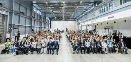 2026年9月19日行政院長卓榮泰出席平復國家不法暨頒發名譽回復證書聯合典禮 　共7張