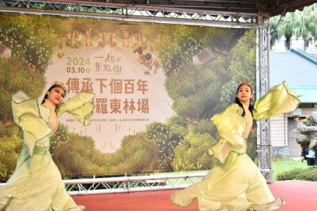 2024年3月10日行政院長陳建仁出席「傳承下個百年 植樹羅東林場」植樹活動4　共16張