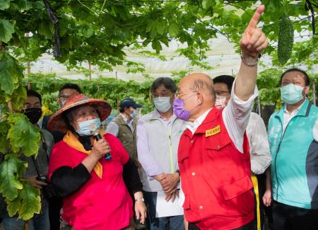 2021年8月9日行政院長蘇貞昌視察屏東、高雄農損情形_4
