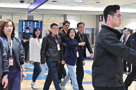 卓院長今（11）日視察桃園機場春節疏運整備作業照片 共10張　共10張