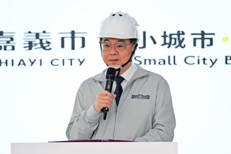 2026年4月25日行政院長卓榮泰視察嘉義市西區全民運動館工程 　共5張