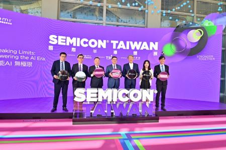 卓院長今（4）日出席「SEMICON Taiwan 2024國際半導體展」開幕典禮照片 共7張　共7張