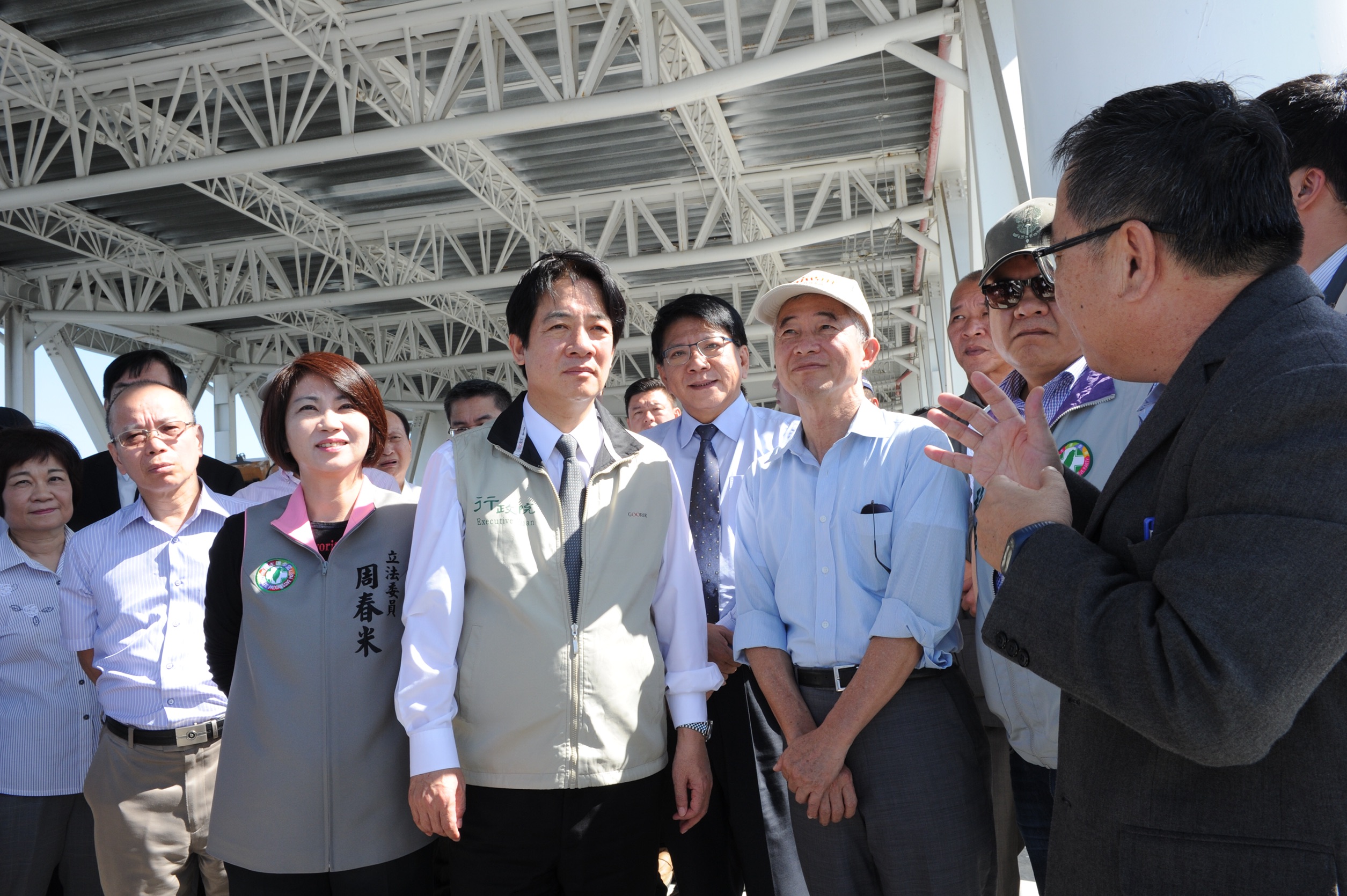 訪視屏東大鵬灣及社區型長照據點  賴揆：中央積極協助地方解決問題 　共9張