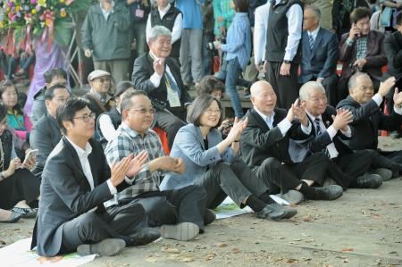 2019年1月20日行政院副院長陳其邁出席高雄橋頭事件40周年專書發表會1　共9張