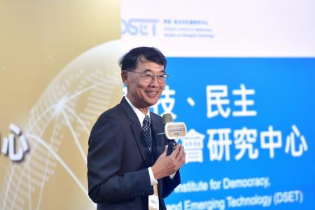 2023年10月2日行政院長陳建仁出席「科技、民主與社會研究中心開幕啟動儀式」5 　共8張
