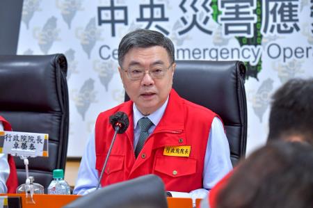 2025年9月23日行政院長卓榮泰視導樺加沙颱風中央災害應變中心