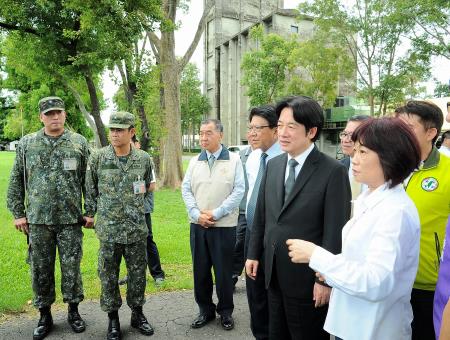 1070707行政院長賴清德視察高雄榮總屏東分院預定地_3