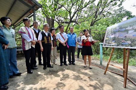 2024年5月6日行政院長陳建仁視察「國立原住民族博物館園區預定地」S__10272818_0 　共8張