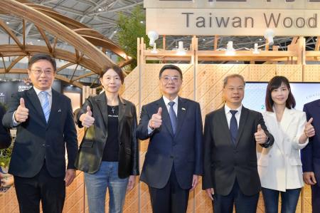 行政院長卓榮泰出席「第36屆台北國際建築建材暨產品展」開幕典禮　共6張