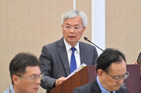 2026年4月8日行政院長卓榮泰主持115年第2次治安會報 　共4張