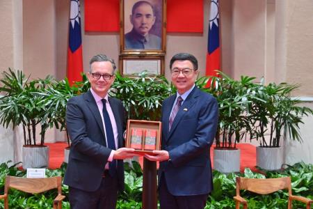 114年1月7日行政院長卓榮泰接見「美國台灣商業協會」訪團