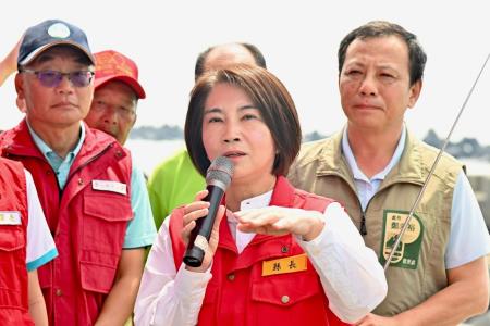 2024年10月5日行政院長卓榮泰視察屏東枋寮鄉海堤破損情形（含海水供應站建置狀況及全縣漁業損害）