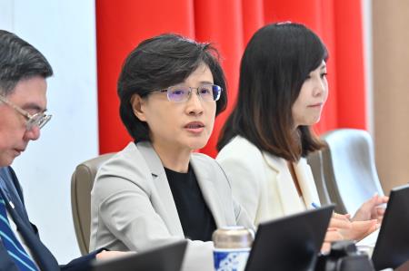 2025年6月19日行政院長卓榮泰主持行政院推動轉型正義會報第6次會議_3.jpg