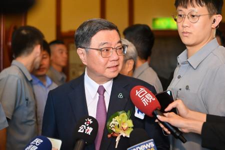 2026年10月3日行政院長卓榮泰出席「台電公司115年職工聯合婚禮」 　共9張