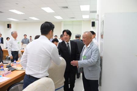 1070813行政院長賴清德視察林口發電廠暨與工商協進會座談3