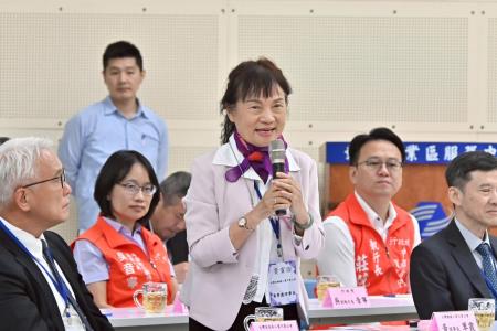 2025年4月12日行政院長卓榮泰出席彰化產業座談會_11　共12張