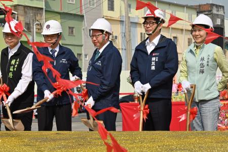 2023年11月14日行政院副院長鄭文燦出席「高雄都會區大眾捷運系統小港林園線土建、機電及軌道工程聯合動土典禮」_6　共6張