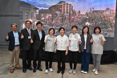2024年8月9日行政院副院長鄭麗君視察岸內糖廠影視基地S__36642915_0　共6張