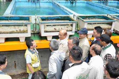 2019年5月7日行政院長蘇貞昌視察視察農委會水試所澎湖海洋生物研究中心5　共10張