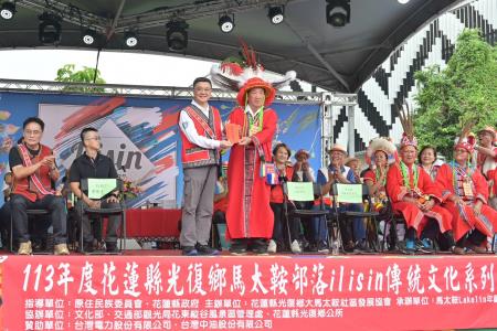 卓院長今（17）日出席「馬太鞍部落豐年祭」 馬太鞍部落照片 共5張　共13張