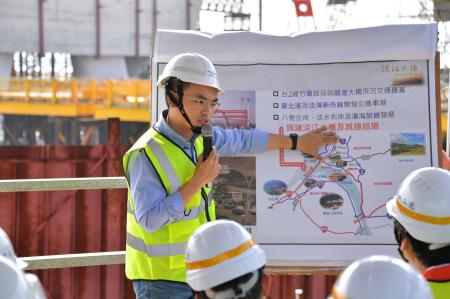 2024年4月2日行政院長陳建仁視察「淡江大橋及其聯絡道路新建工程」及「北海岸及東北角自行車道串聯工程」_4 　共14張