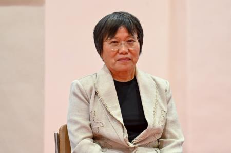 2025年10月16日-3行政院長卓榮泰接見「中華民國工業區廠商聯合總會」許正雲理事長一行 　共9張