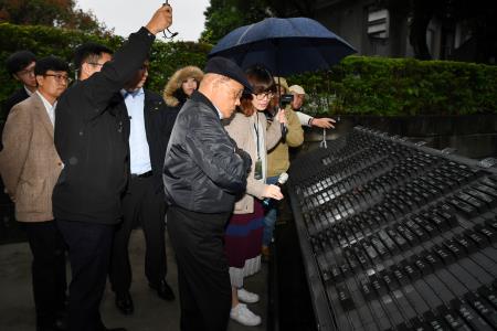2019年12月6日行政院長蘇貞昌參訪國家人權博物館白色恐怖景美紀念園區_4　共4張