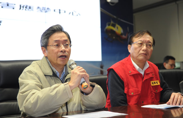 張揆呼籲企業踴躍捐款幫助受災民眾 期勉相關單位全力救災並協助民眾順利返鄉過年