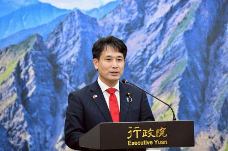 2025年12月23日行政院長卓榮泰接見日本自民黨參議院友我團體「TY會」會長瀧波宏文參議員一行 　共6張