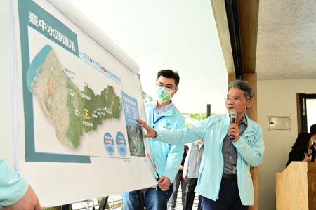 2023年3月18日行政院長陳建仁視察中部大甲溪水情。