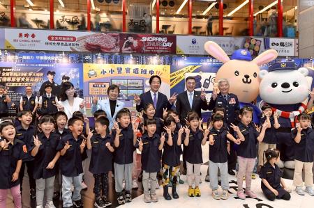 2026年6月11日行政院長卓榮泰出席115年警察節慶祝大會 　共8張
