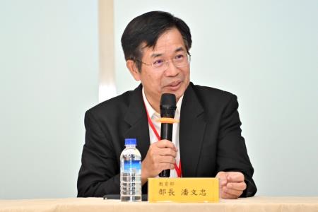 2023年8月25日行政院長陳建仁參訪菱生精密工業股份有限公司（技職教育）_5 共8張　共8張