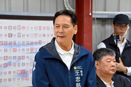 2026年5月1日行政院長卓榮泰視察海巡署第十海巡隊廳舍重建工程進度 　共8張