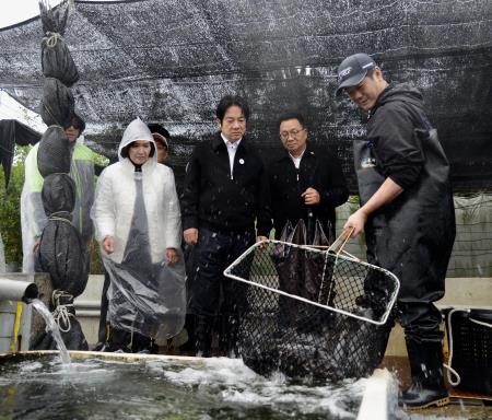 1080103-1行政院長賴清德視察地方創生-宜蘭閒置魚塭活化及地產地銷推動情形（宜蘭斑）S__6799389 　共10張