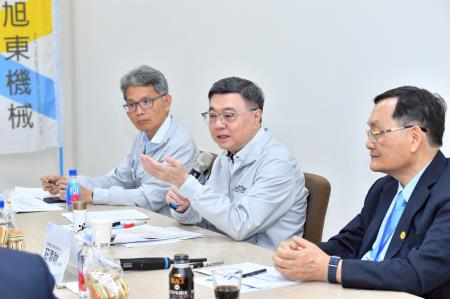 2026年6月5日行政院長卓榮泰參訪旭東機械工業股份有限公司 　共6張