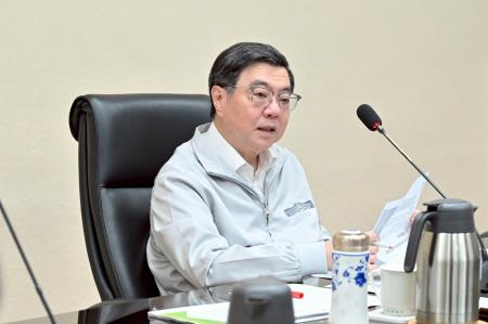 2026年4月27日行政院長卓榮泰主持因應中東衝突民生安定專案會議 　共1張