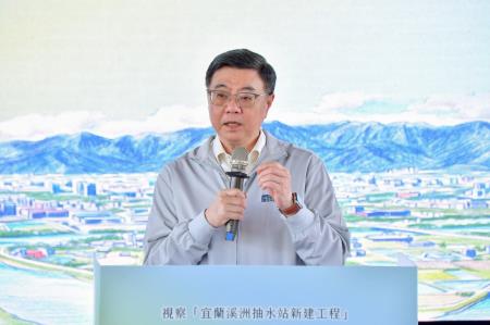 2026年7月17日行政院長卓榮泰視察宜蘭溪洲抽水站新建工程 　共5張