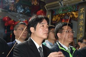 107年2月10日行政院長賴清德萬春宮參拜祈福2