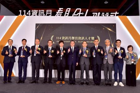 行政院長卓榮泰出席114資訊月暨臺灣教育科技展開幕典禮 　共6張