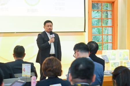 2026年7月15日行政院長卓榮泰出席行政院青年諮詢委員會第5屆第23次會議 　共8張