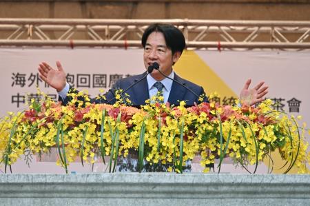 卓院長今(21)日出席「海外僑胞回國慶賀中華民國第十六任總統、副總統就職茶會」照片 共6張　共6張