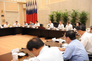 吳揆主持中央災害防救會報第14次會議 　共1張