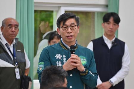 2025年4月13日行政院長卓榮泰出席毛豆產業座談會_9　共9張