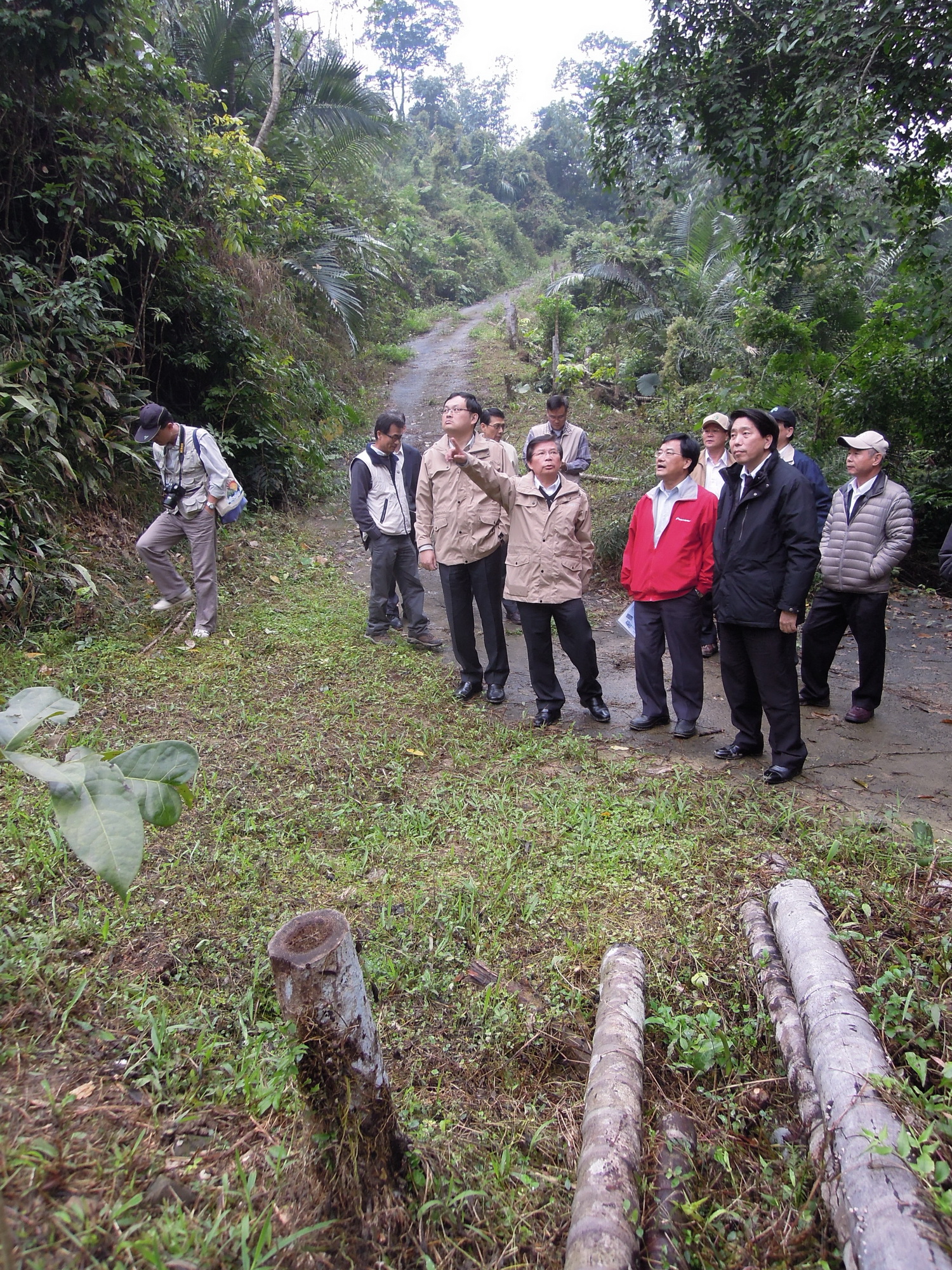 國土保育專案小組視察火力發電廠、地層下陷及違規種植檳榔問題 　共4張