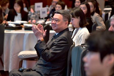 2026年2月3日行政院長卓榮泰出席「2026 健康台灣樂齡論壇：迎向超高齡社會的挑戰與契機」開幕典禮 　共4張