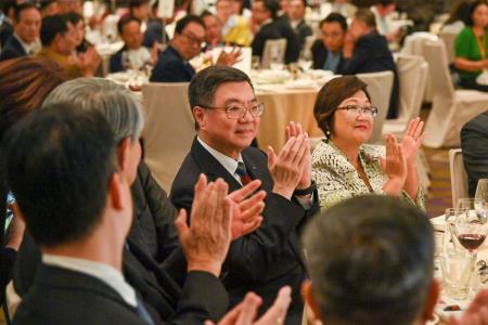 卓院長今（17）日出席「第32屆亞洲台灣商會聯合總會交流晚宴」照片 共4張　共4張