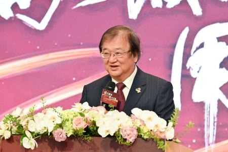 2024年8月10日行政院長卓榮泰出席「113年強化社會安全網績優人員及團體頒獎典禮」 _6_　共7張