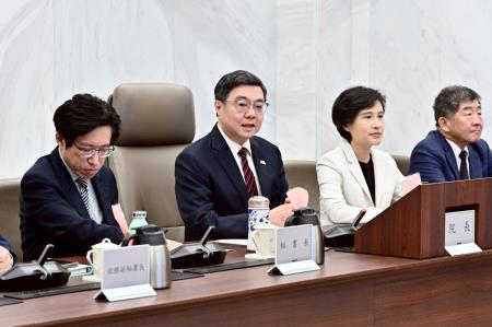 2026年5月20日行政院長卓榮泰主持行政院院會 　共4張