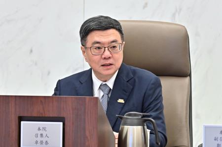 中央災害防救會報第51次會議 　共8張