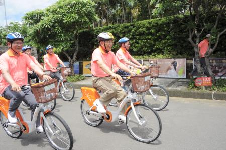 2019年6月2日行政院長蘇貞昌出席「世界自行車日」活動S__25641015